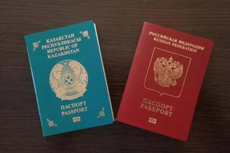 Ресейлік ерлі-зайыпты қос азаматтық алғаны үшін елден шығарылды