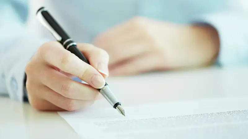 Білім министрлігі мектепте оқушыларға не үшін қол қойдырып жатқанын түсіндірді