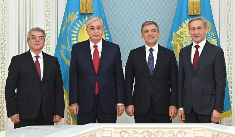 Тоқаев Орталық Азия медиа форумының қатысушыларымен кездесті