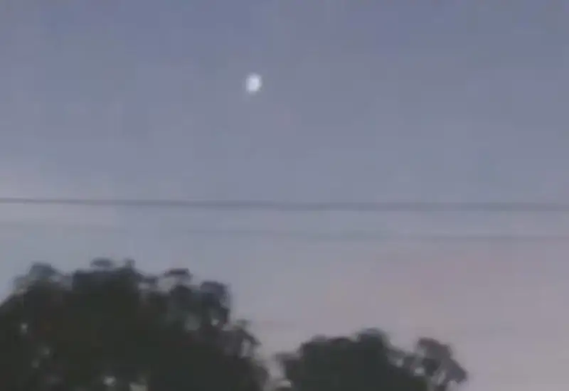 Майами аспанында белгісіз нысан көрінді (видео)