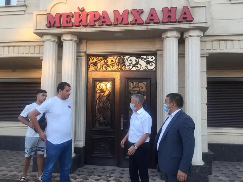 Абай ауданының әкімі мобильді топпен бірге мониторинг жұмыстарын жүргізді