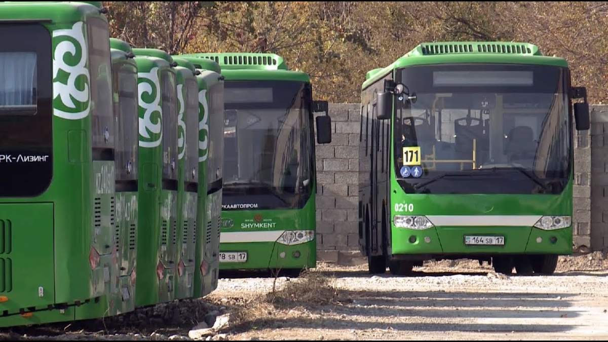 Қоғамдық көлік жүргізушілері әдеп курсынан өтеді 