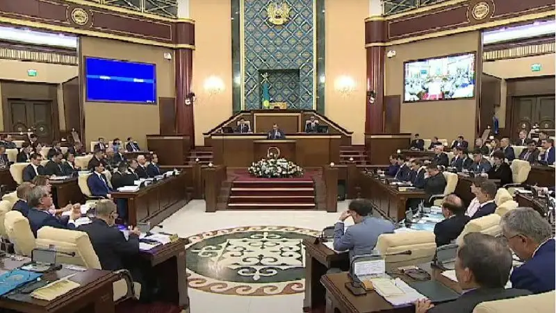 Парламент депутаттары 2021 жылға арналған бюджетті қабылдады