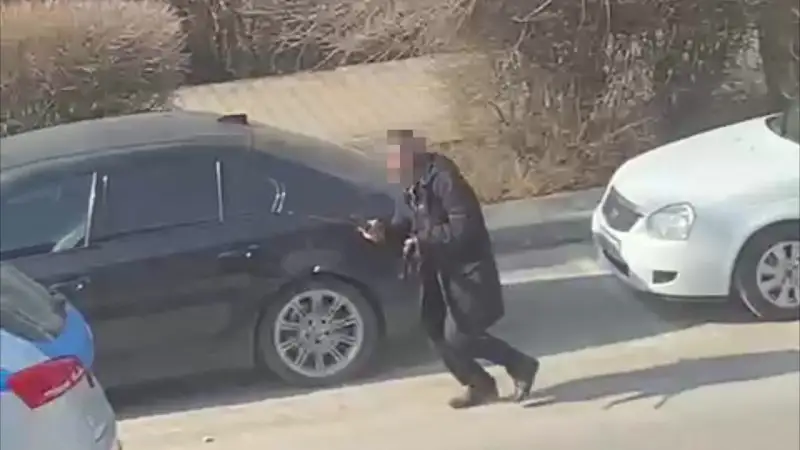 Шымкентте атыс шығарған Өзбекстан азаматын ұстаған полицейге 2 айлық көлемінде жалақы берілді