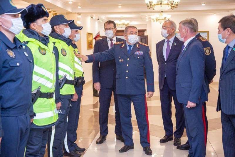 Сенаторлар полиция қызметіне «сервистік модельді» енгізу барысымен танысты  