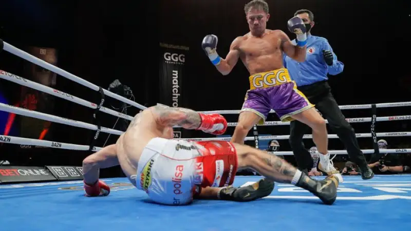 Головкин Шереметаны техникалық нокаутпен жеңді