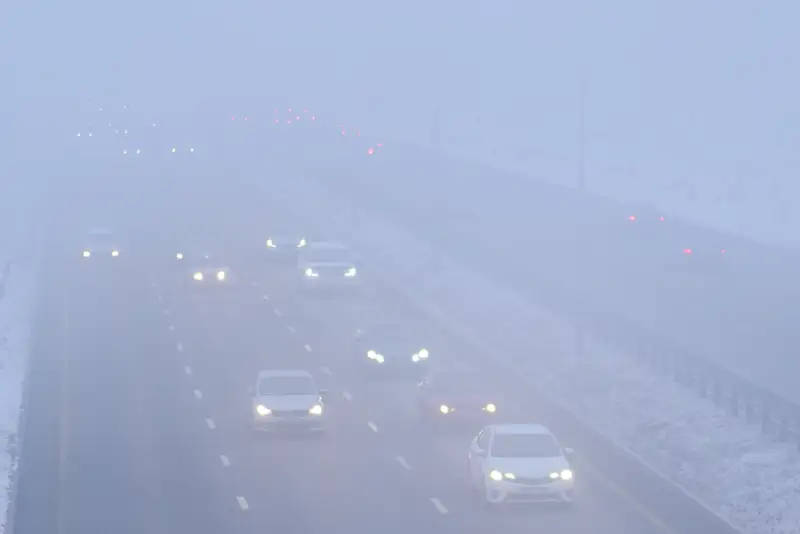 БҚО-да қалың тұман түсіп, күшті жел тұрады 