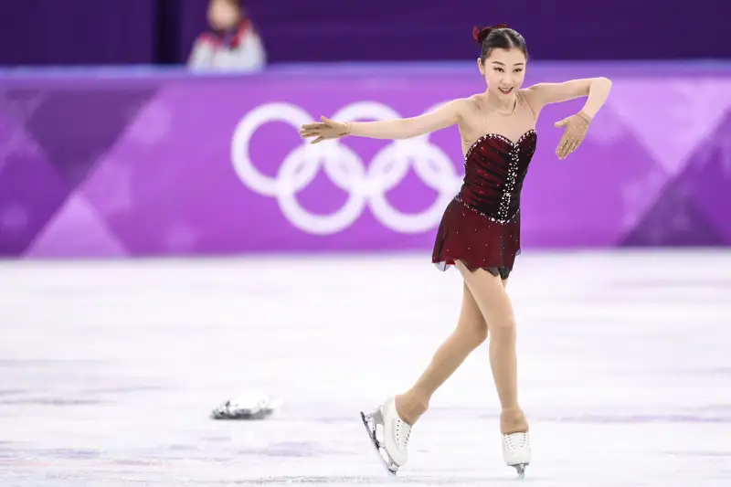 Элизабет Тұрсынбаева танымалдармен бірге шоу көрсетеді