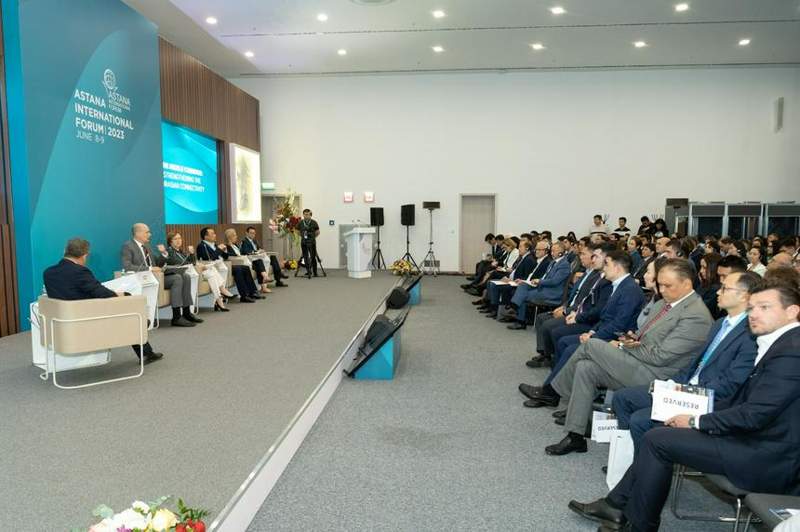 Транскаспий көлік бағдарын дамыту мәселесі Астана форумында талқыланды