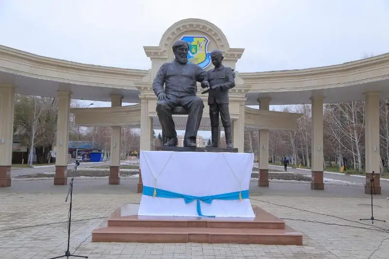 Ыбырай Алтынсарин ескерткіші ашылды