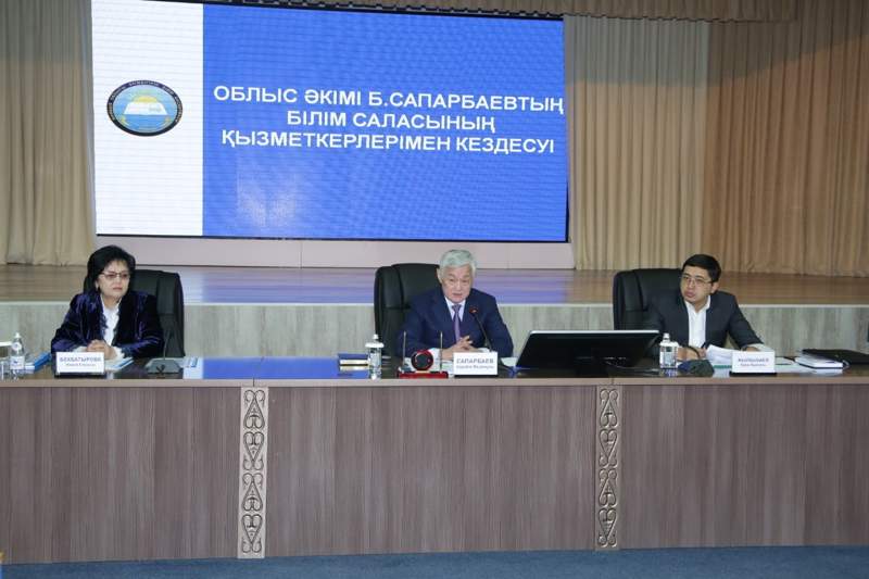 Сапарбаев: Масаншы ауылындағы мектептердің бірінен бірде-бір «Алтын белгі» иегері шықпаған
