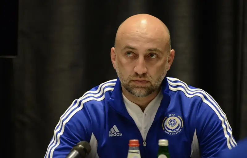 Футболдан Қазақстан құрамасының бас жаттықтырушысы ресми мәлімдеме жасады