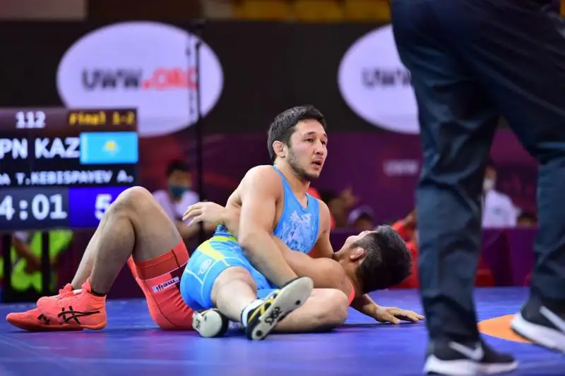 Алмат Кебіспаев ширек финалға өтті