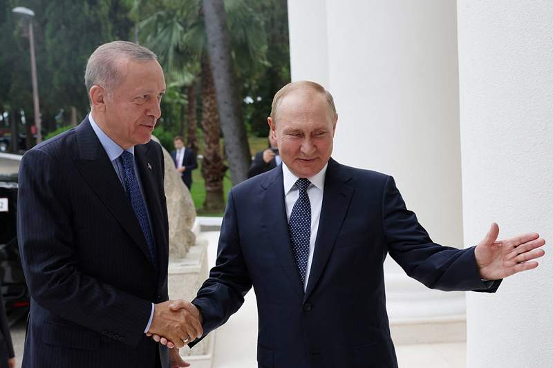 Ердоған мен Путин Сочиде кездесті
