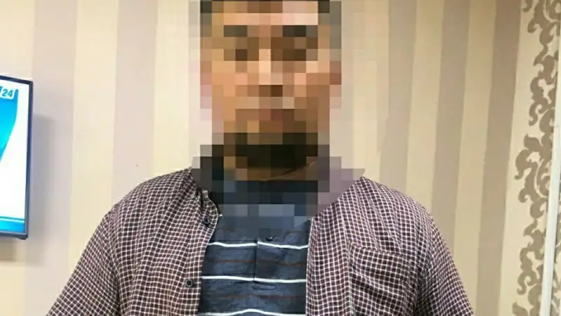 Алматыда такси жүргізушісі скотч көмегімен бейнебақылау жүйесін алдамақ болған
