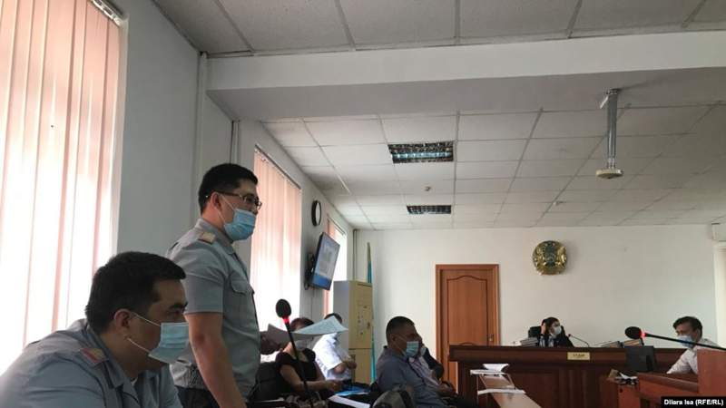 Шымкентте әскери бөлімнен «қару-жарақ ұрлап сатты» деп айыпталғандарға түрме жазасы сұралды