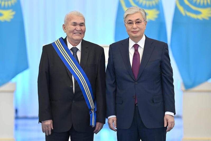 Мемлекет басшысы Жандарбек Мәлібекұлын құттықтады