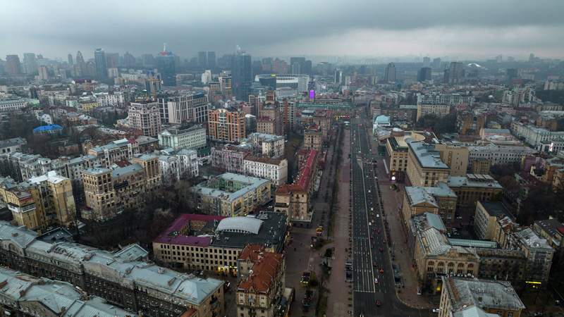 Ресей күштері Киевті атқылай бастады