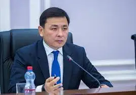Алтай Көлгінов: Кей сала мамандар вакцина алуға міндетті