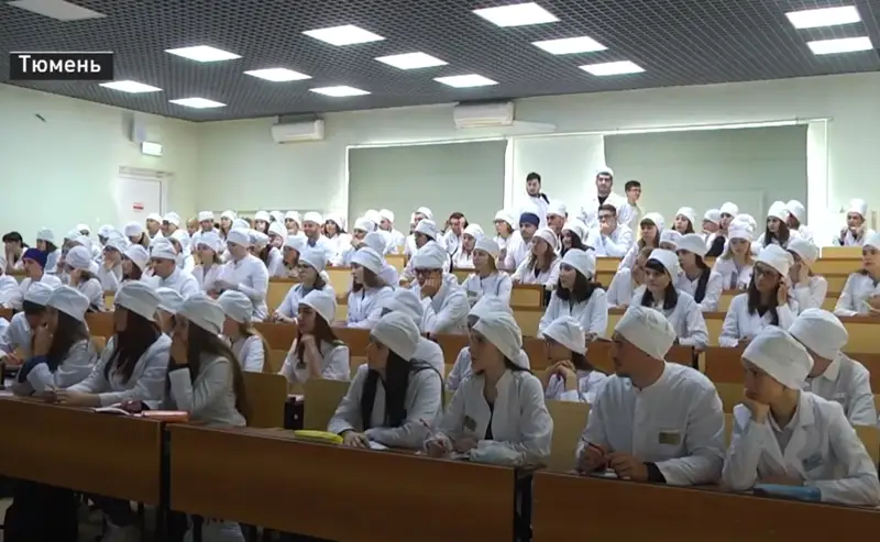 Елордада COVID-19-бен күреске медициналық университеттің түлектері жұмылдырылады