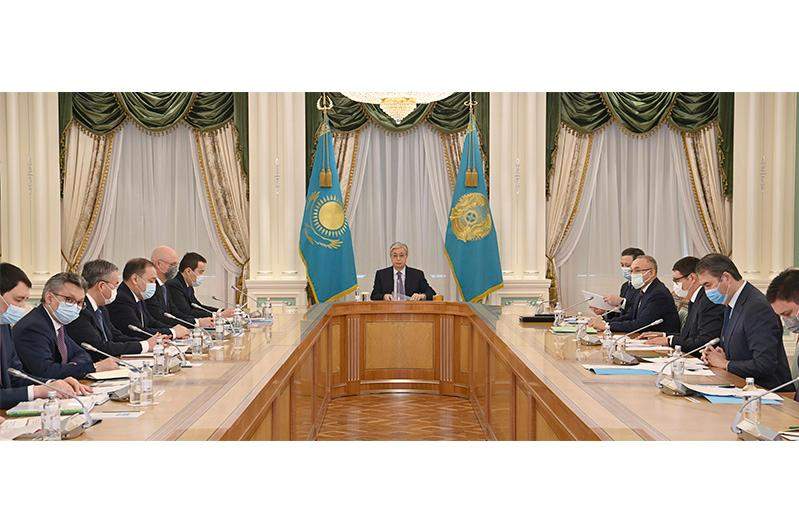 Мемлекет басшысы қаржы-экономикалық мәселелер жөнінде кеңес өткізді 