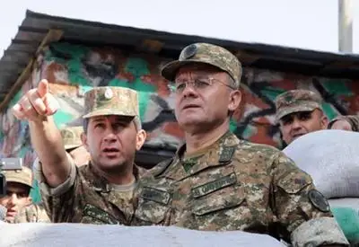 Президент әскерилерді төңкеріс жасамақ деп айыптады