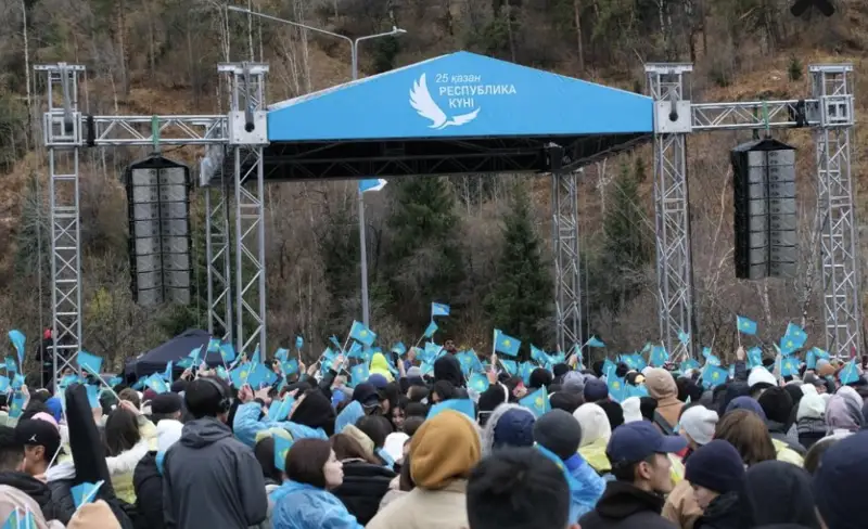 Алматыда Республика күні қалай тойланады?