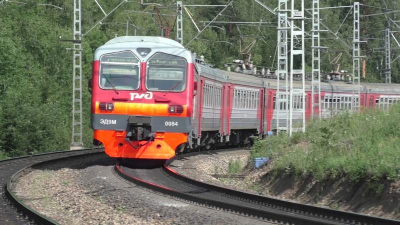 Кейбір пойыздың уақытша тоқтатылу мерзімі ұзартылды