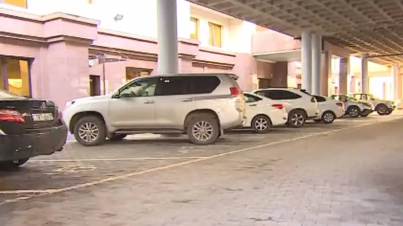 Қымбат көлік мінетін әкімдерді тексеру керек