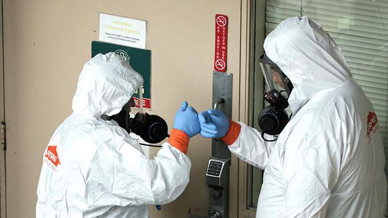 Вирусолог: АҚШ-та 1,6 млн адам көз жұмуы мүмкін 