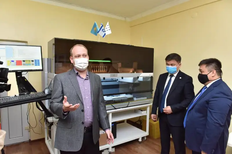 Коронавирустық инфекцияны диагностикалауға арналған зертханалық кешен ашылды