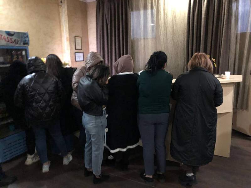 Алматыда жезөкшелікпен айналысқан Өзбекстан азаматтары ұсталды