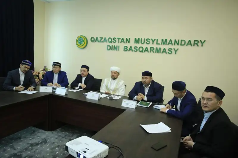 Мүфтиятта онлайн мәжіліс өтті