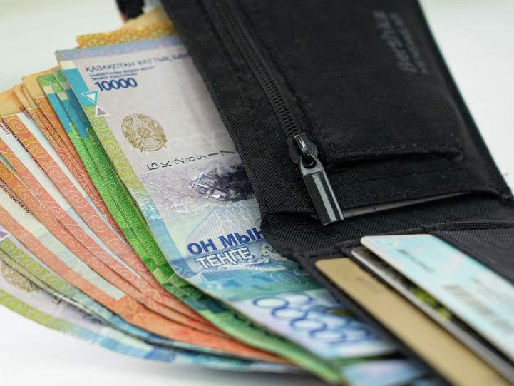 Астанада 61 мың адам 42500 теңгеге қол жеткізді