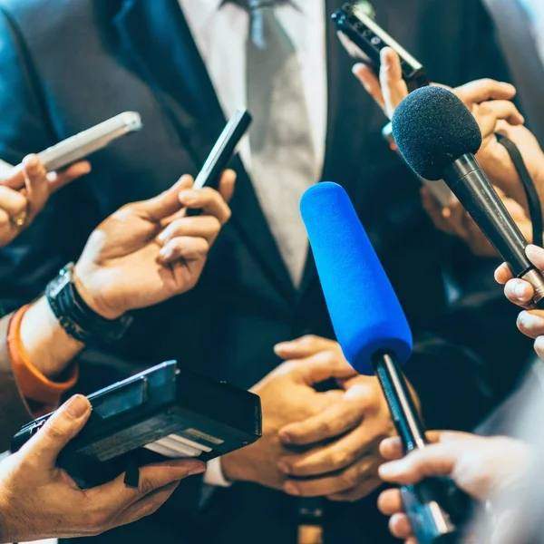 Журналистер мен блогерлерге қатысты заңсыз әрекеттер жасағаны үшін 18 адам ұсталды