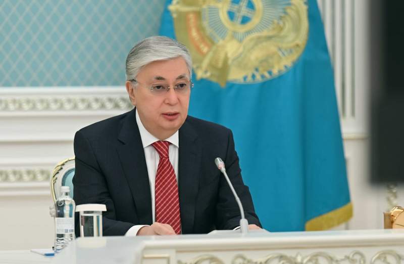 Президент қазақстандық журналистерге қарсы жасалған бірқатар қылмысты мұқият тексеруді тапсырды