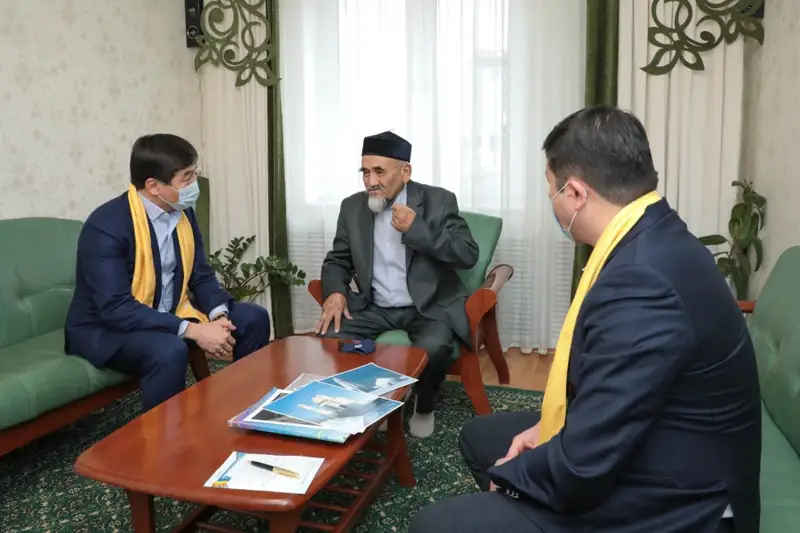 «NUR OTAN» партиясы Ақтау қаласына сапарында зейнетақыны жыл сайын индекстеуді уәде етті  