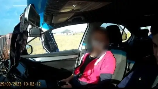 БҚО-да Беларусь азаматы полиция қызметкерлеріне «пару беру» кезінде ұсталды
