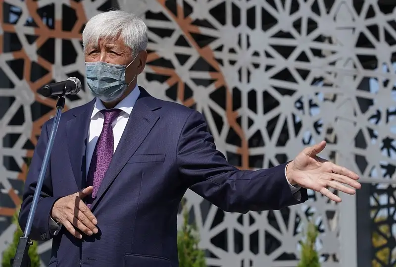 Әкім ән айтпайтын болды