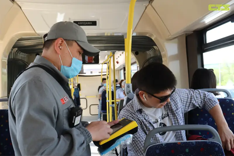 Бетперде тақпаған 1665 адам автобустан түсірілді