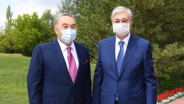 Назарбаев төраға қызметінен кетті