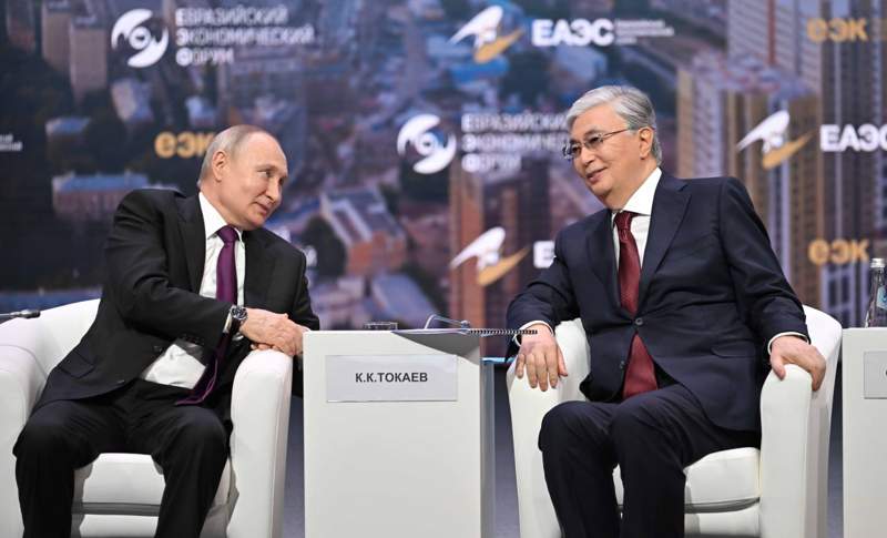 ҚҰРСАУДА қалған ҚАЗАҚСТАН немесе әсіреинтеграцияның үш қаупі