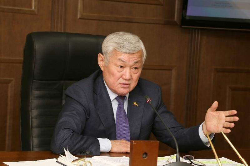 Сапарбаев: «Бәрін тегін беріңіздер» деген талап дұрыс емес 