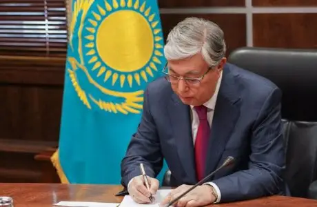 Президент бірқатар заңға қол қойды