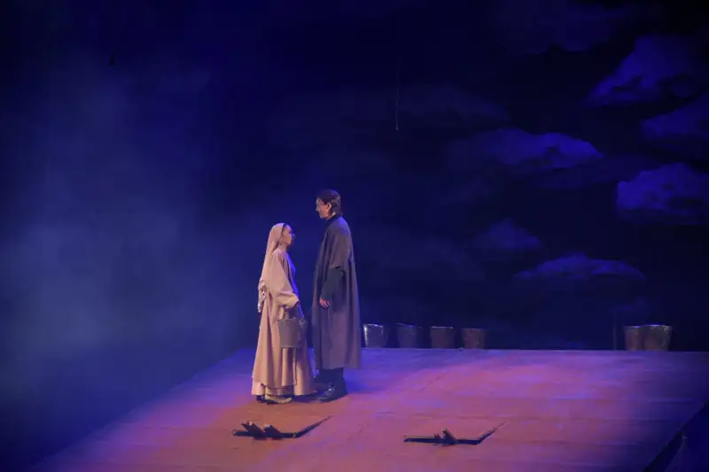 48 жылдан кейін қойылған «Қан мен тер»