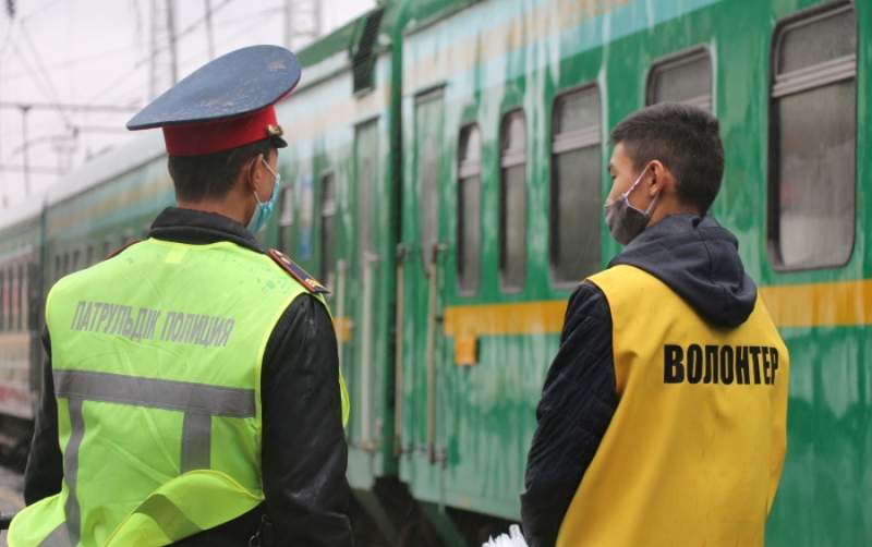 Жамбылдық полицейлер волонтерлермен бірге қоян-қолтық жұмыс істемек