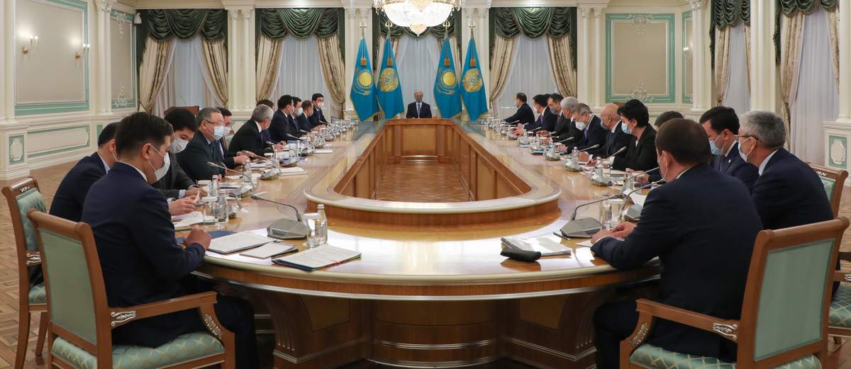Президент әкімдермен кеңес өткізді