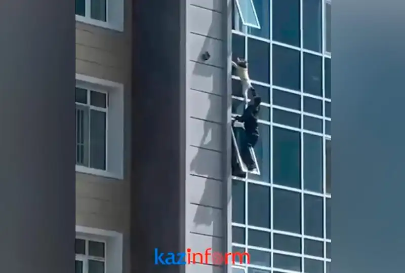 Елордада ер адам баланы өлімнен құтқарды