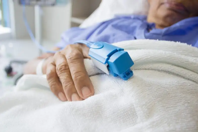 Covid-19: 895 адамның жағдайы ауыр