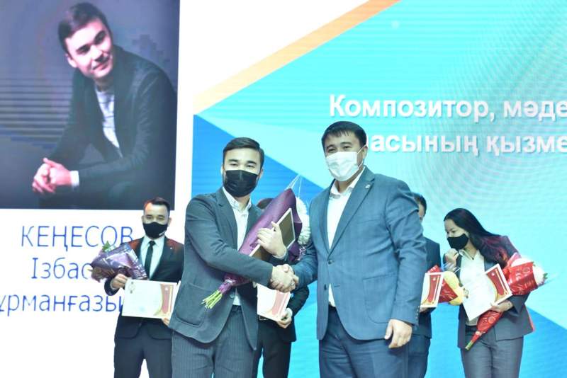 “Тәуелсіздік ұрпағы” және “Жас волонтер” жобалары аясында марапаттау кеші өтті